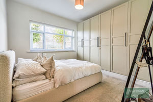 Photo 1- click for photo gallery